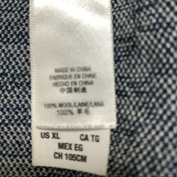 Juicy Couture Aquarius Geo Pullover 100%Wool XL - Picture 9 of 9